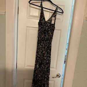NWT American Eagle wide leg jumper color black floral size small